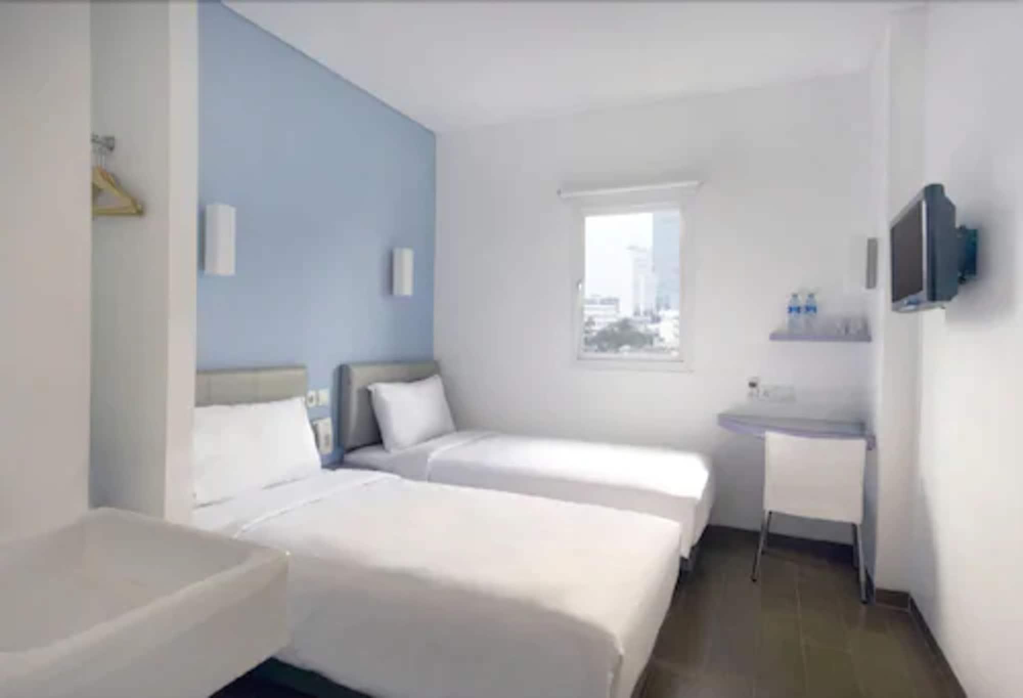 Amaris Hotel Senen Jakarta Phòng bức ảnh