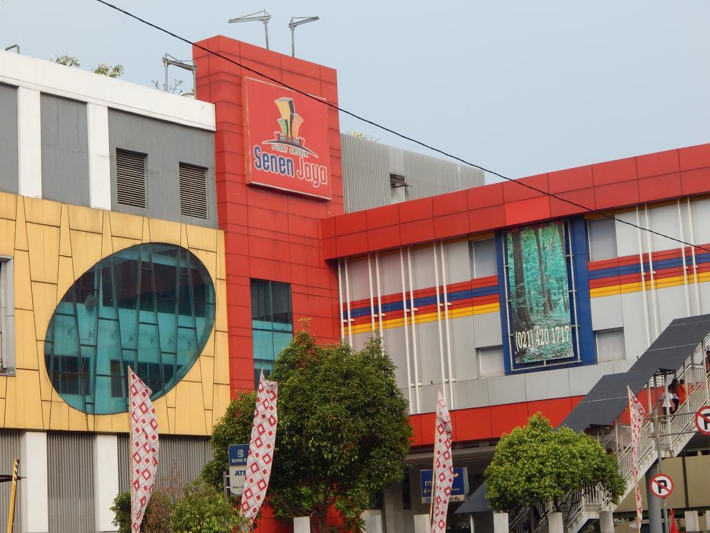 Amaris Hotel Senen Jakarta Ngoại thất bức ảnh