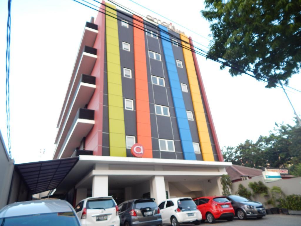 Amaris Hotel Senen Jakarta Ngoại thất bức ảnh