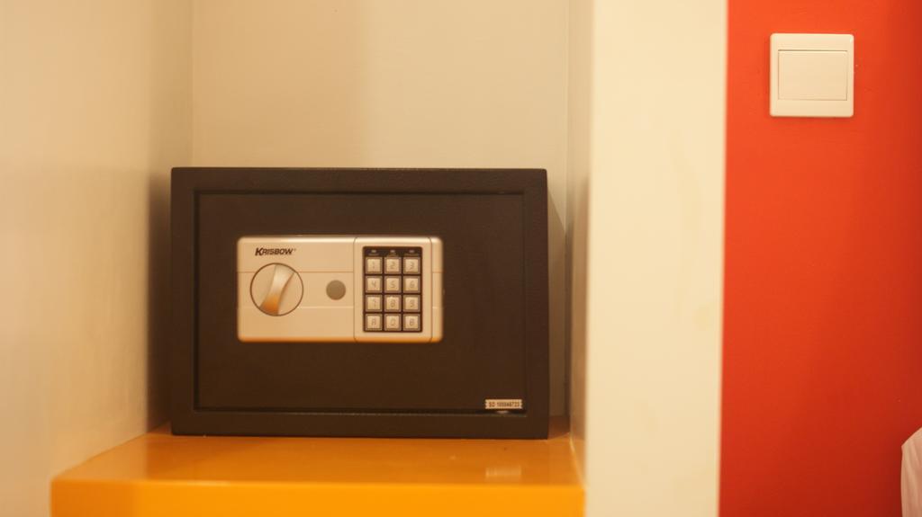 Amaris Hotel Senen Jakarta Ngoại thất bức ảnh